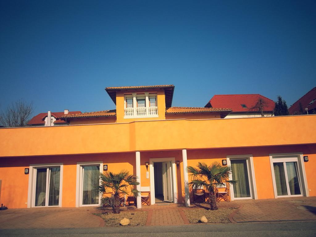Villa Toscana ชไตอาร์ ภายนอก รูปภาพ